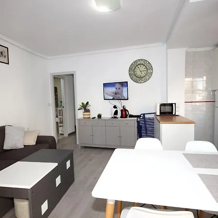 Apartamento Larramendi In Torrevieja